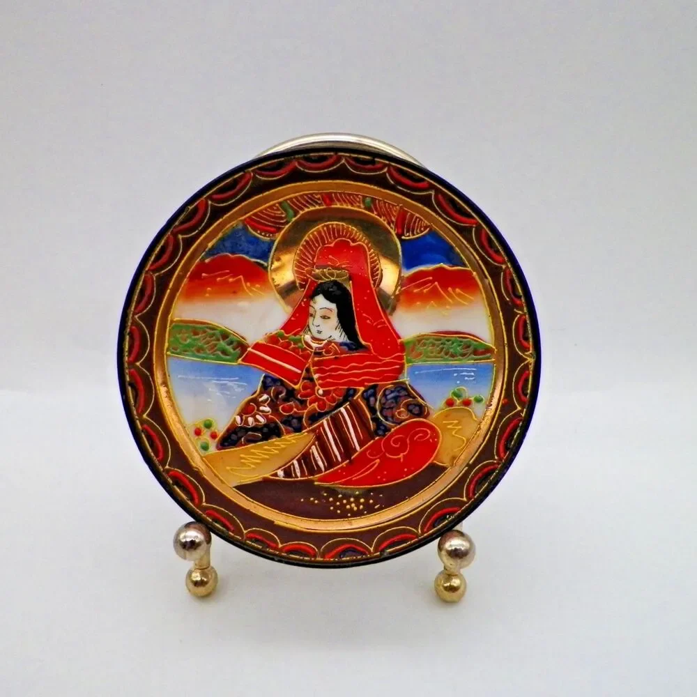 Japanese Porcelain Mini Tashiro Shoten Plates 4.25
